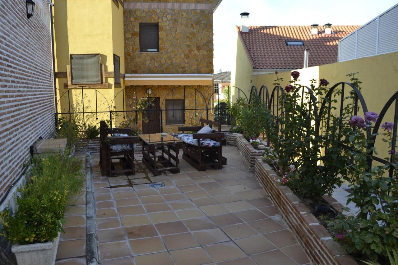 Apartamentos "Casa Rural De Aldea" Aldea del Fresno Εξωτερικό φωτογραφία