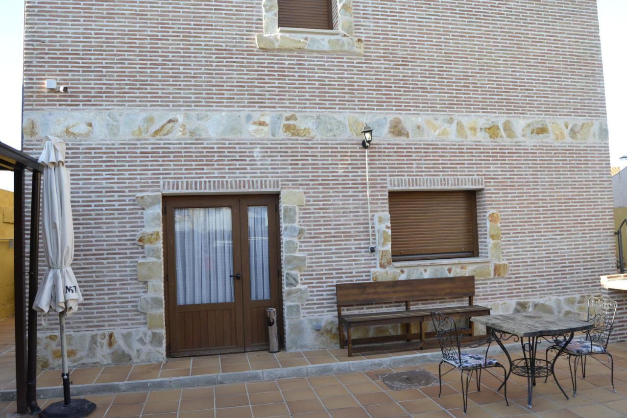 Apartamentos "Casa Rural De Aldea" Aldea del Fresno Εξωτερικό φωτογραφία