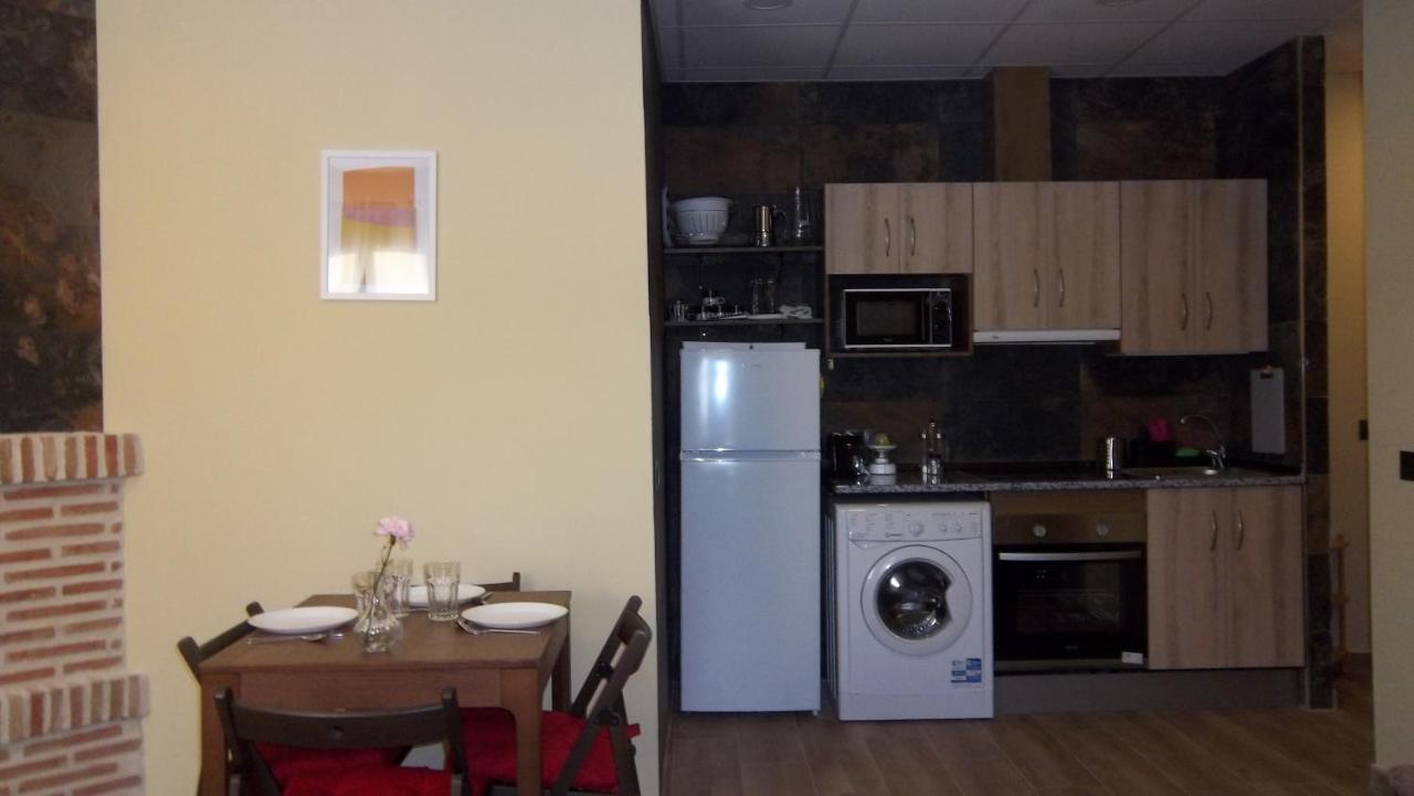Apartamentos "Casa Rural De Aldea" Aldea del Fresno Εξωτερικό φωτογραφία