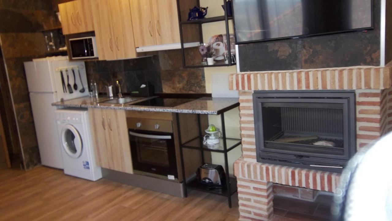 Apartamentos "Casa Rural De Aldea" Aldea del Fresno Εξωτερικό φωτογραφία