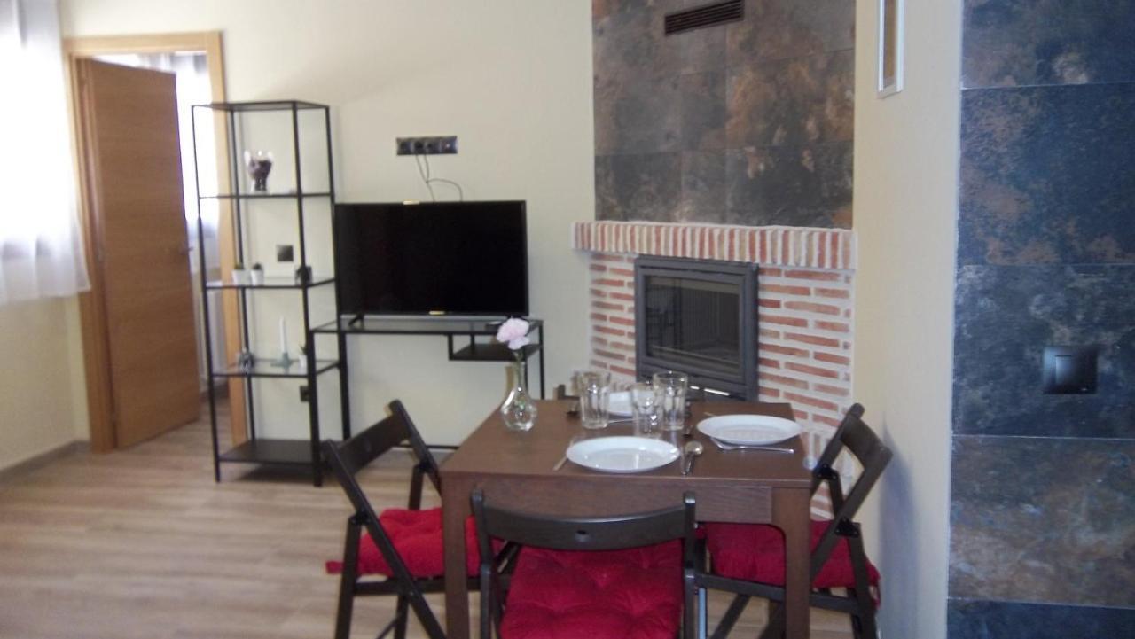 Apartamentos "Casa Rural De Aldea" Aldea del Fresno Εξωτερικό φωτογραφία